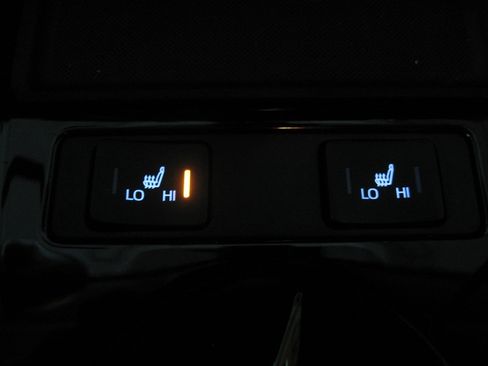 Certified 2022 Toyota Prius Prime LE image 16