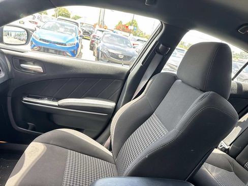 Used 2022 Dodge Charger R/T RWD image 15