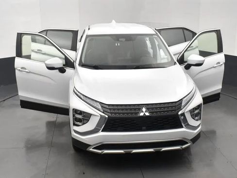 Used 2024 Mitsubishi Eclipse Cross SE image 10