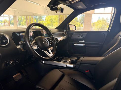 Used 2020 Mercedes-Benz GLB 250 image 16