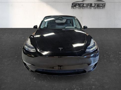 Used 2021 Tesla Model Y Long Range AWD/4WD image 6
