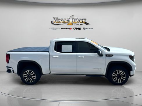 Used 2022 GMC Sierra 1500 AT4X AWD/4WD image 9