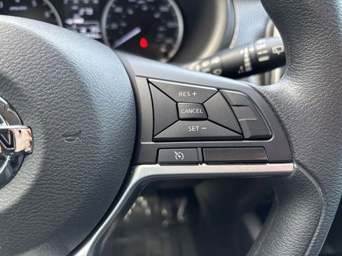 Used 2020 Nissan Kicks S FWD image 15