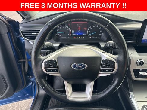 Used 2020 Ford Explorer XLT w/ Equipment Group 202A AWD/4WD image 15