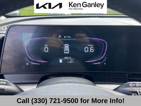 Used 2024 Kia Sportage EX FWD image 33
