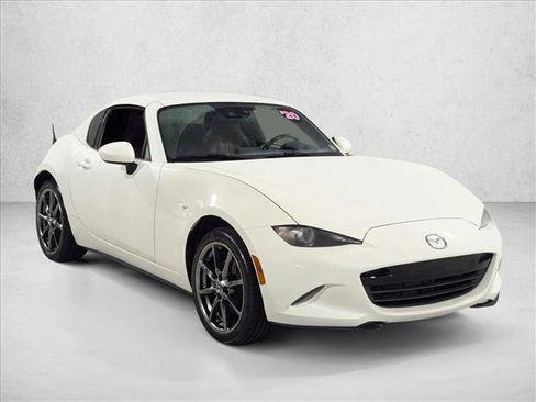 Used 2020 MAZDA MX-5 Miata RF Grand Touring image 3