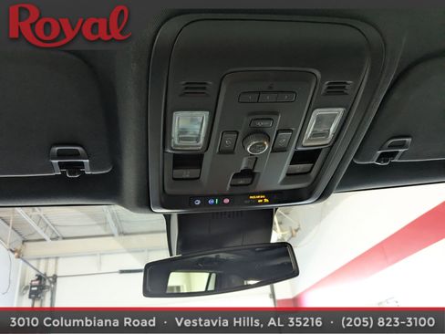 Used 2023 GMC Yukon AT4 w/ AT4 Premium Package image 26