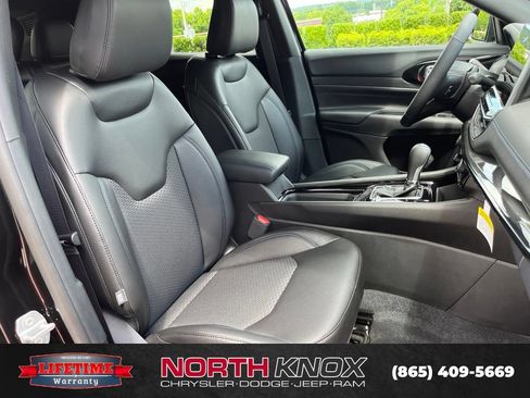 New 2026 Jeep Compass Latitude AWD/4WD image 28