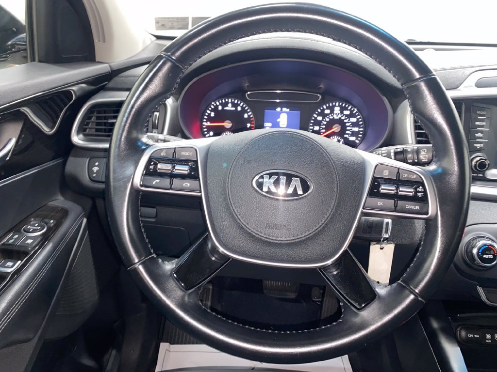 Used 2020 Kia Sorento LX w/ LX I4 Convenience Package AWD/4WD image 24