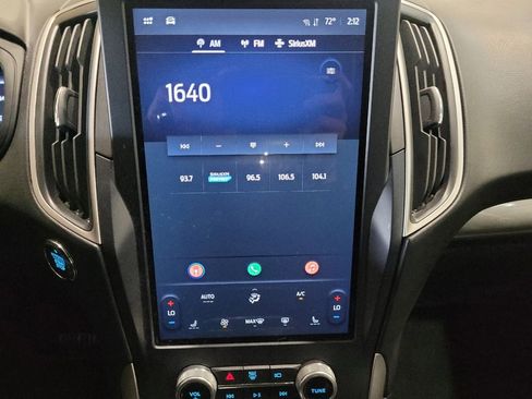 Used 2023 Ford Edge SEL image 25