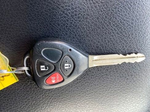 Used 2016 Toyota 4Runner SR5 image 28