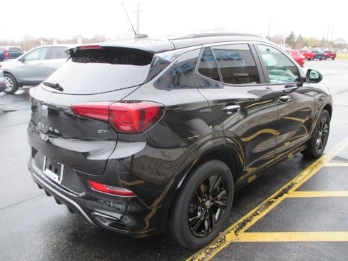 Used 2024 Buick Encore GX Sport Touring image 5