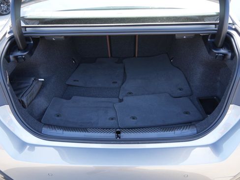 Used 2025 BMW i5 xDrive40 image 5