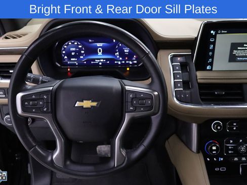 Used 2024 Chevrolet Suburban Premier RWD image 16