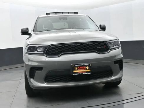 Used 2024 Dodge Durango GT AWD/4WD image 3