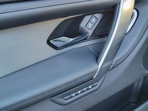 Used 2025 Land Rover Discovery Sport Dynamic SE image 27