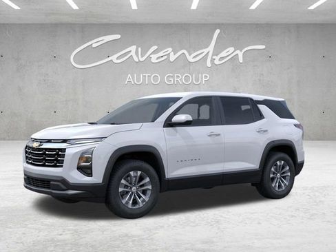 New 2026 Chevrolet Equinox LT w/ Convenience Package II FWD image 2