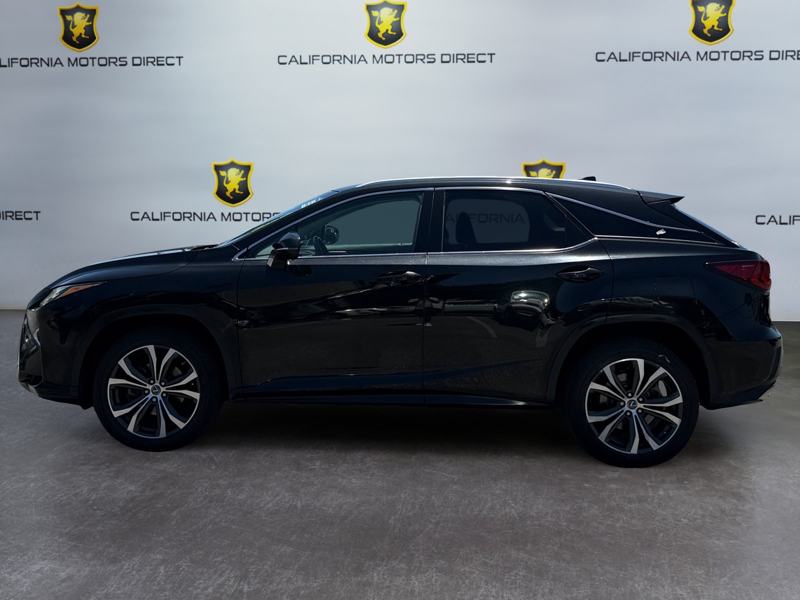 Used 2019 Lexus RX 350 FWD w/ Navigation Package image 2