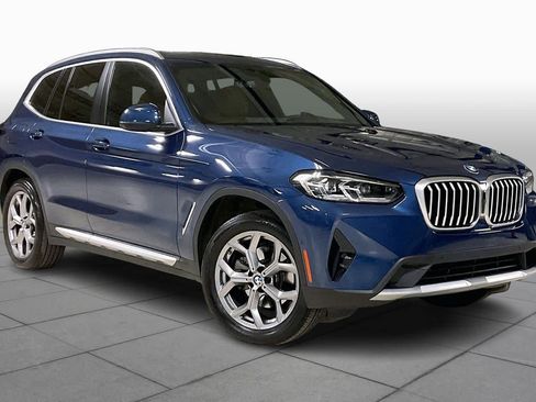 Used 2024 BMW X3 xDrive30i w/ Premium Package image 2