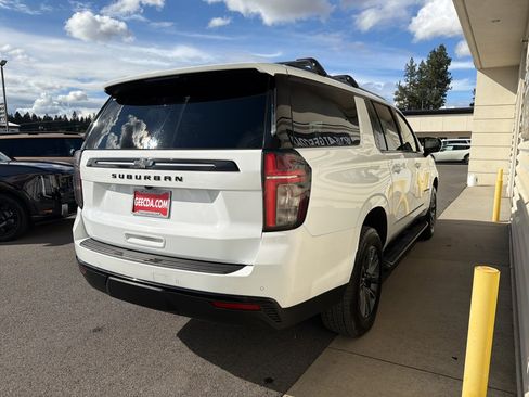 Used 2024 Chevrolet Suburban Z71 AWD/4WD image 4