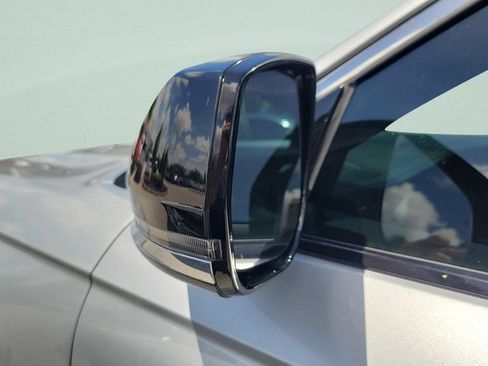 Used 2023 Jeep Grand Cherokee Limited RWD image 4