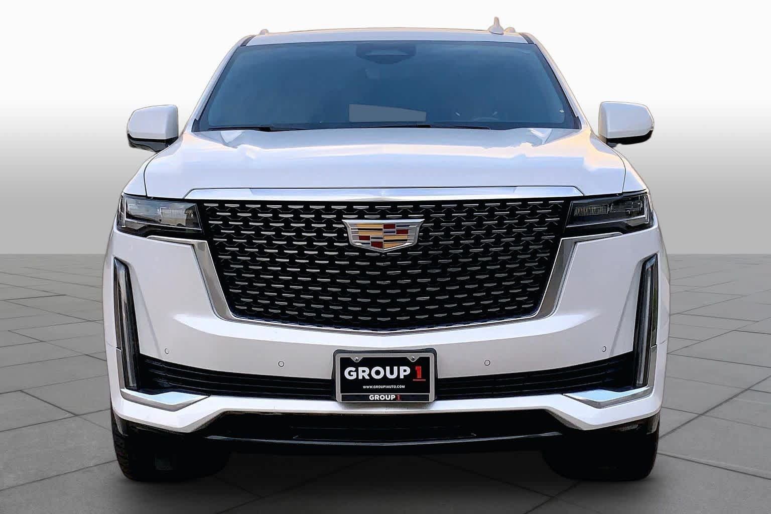 Used 2021 Cadillac Escalade ESV Premium Luxury AWD/4WD image 4