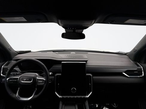 Used 2025 GMC Acadia Elevation image 14