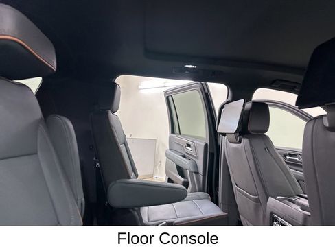 New 2026 GMC Yukon XL AT4 w/ AT4 Premium Plus Package AWD/4WD image 22