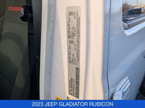 Used 2023 Jeep Gladiator Rubicon image 39