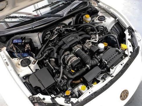 Used 2020 Toyota 86 RWD image 37