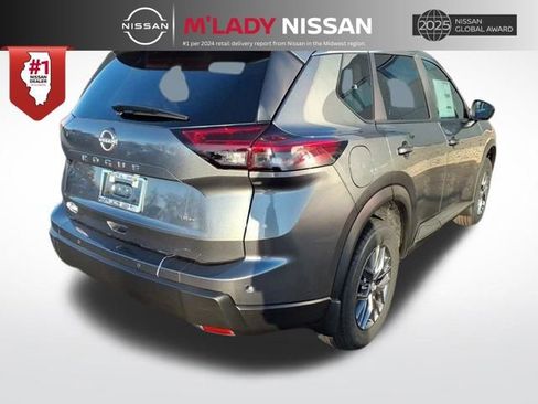 New 2026 Nissan Rogue S image 7