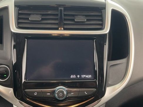 Used 2020 Chevrolet Sonic Premier image 40