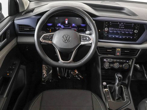 Used 2024 Volkswagen Taos SE FWD image 36