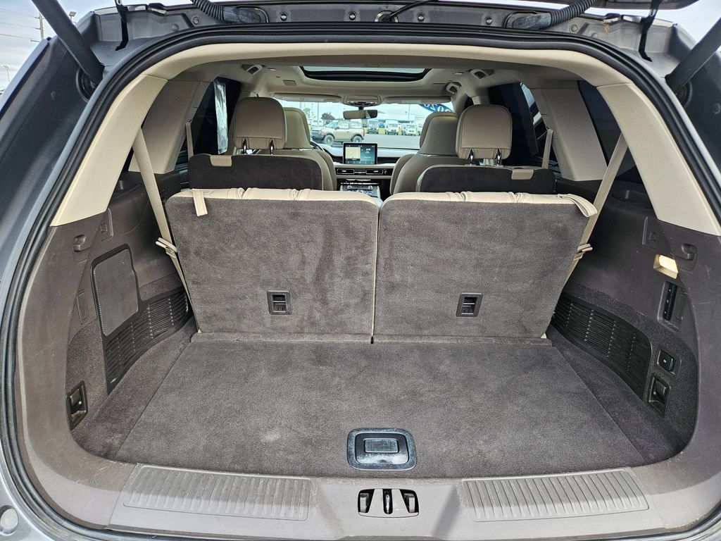 Used 2020 Lincoln Aviator Reserve w/ Equipment Group 201A AWD/4WD image 25