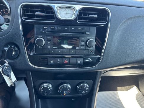 Used 2014 Chrysler 200 Touring w/ Cold Weather Group image 30