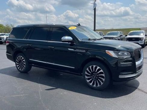 Used 2022 Lincoln Navigator L Black Label image 9