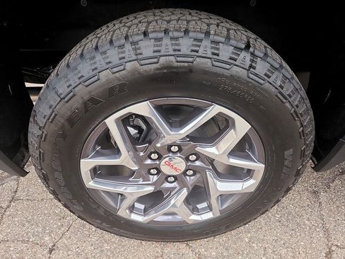 New 2026 GMC Sierra 1500 SLT w/ SLT Premium Package AWD/4WD image 38