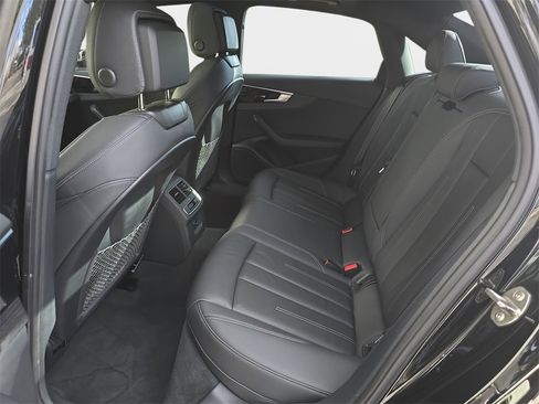 Used 2023 Audi A4 2.0T Premium w/ Convenience Package image 12