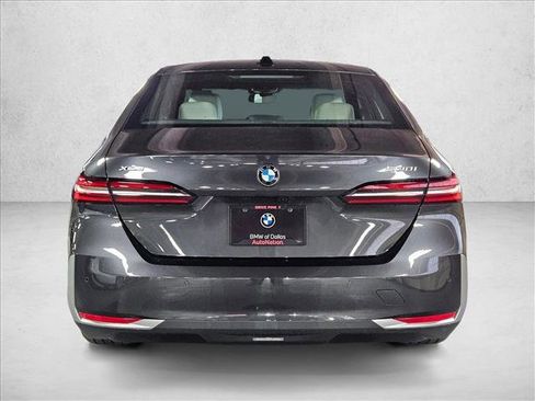 New 2026 BMW 530i xDrive w/ Premium Package image 7