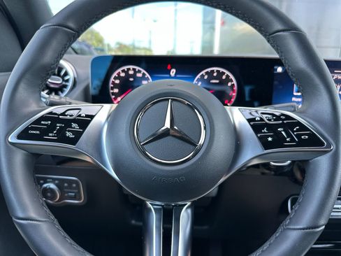 Certified 2026 Mercedes-Benz GLA 250 4MATIC image 25