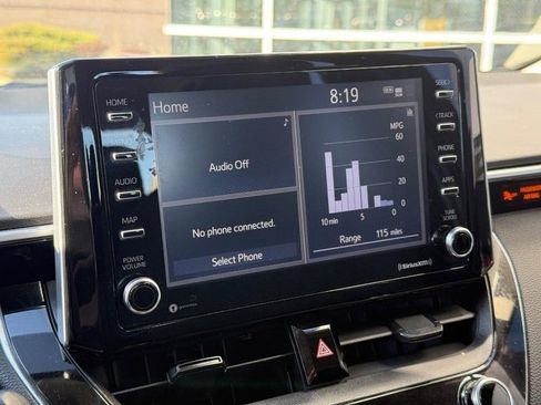 Used 2021 Toyota Corolla LE image 23