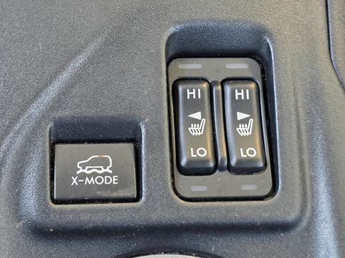 Used 2022 Subaru Crosstrek 2.5i Limited w/ Moonroof Package 2 AWD/4WD image 27