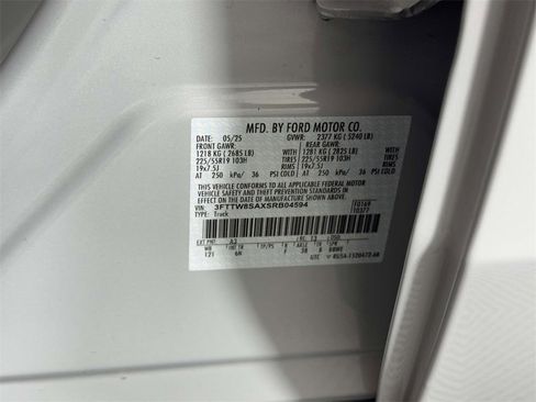 Used 2025 Ford Maverick Lariat w/ 4K Tow Package image 16