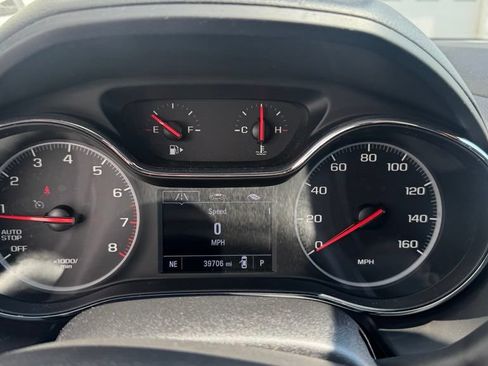 Used 2019 Chevrolet Cruze LT w/ Convenience Package FWD image 21