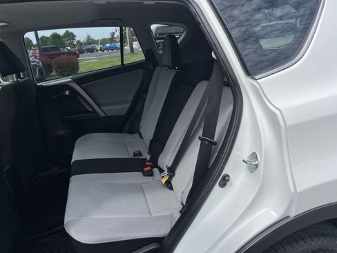 Used 2018 Toyota RAV4 XLE w/ Plus Extra Value Package AWD/4WD image 23