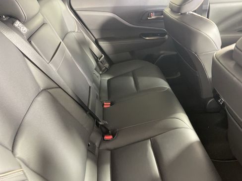 New 2026 Toyota Crown Signia image 23