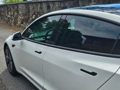 Used 2022 Tesla Model 3 Long Range AWD/4WD image 23