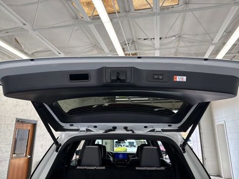 New 2026 Lexus TX 500h AWD image 10