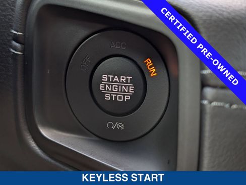 Used 2025 Jeep Gladiator Mojave w/ Safety Group AWD/4WD image 37
