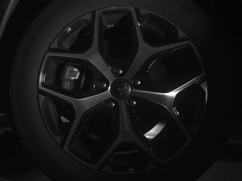 Used 2025 Jeep Compass Limited image 12